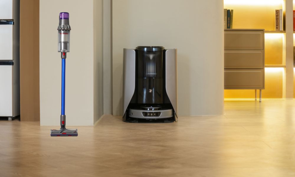 Robot Vacuums vs. Cordless Vacuums for Your Home